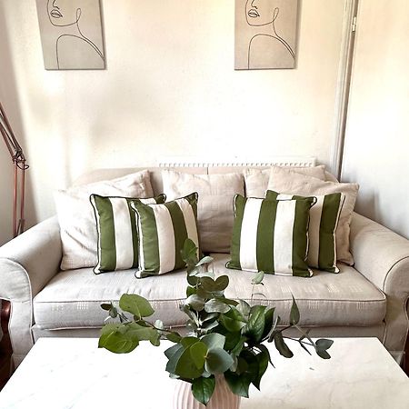 Charming, Renovated Residence In Willesden Green Лондон Экстерьер фото