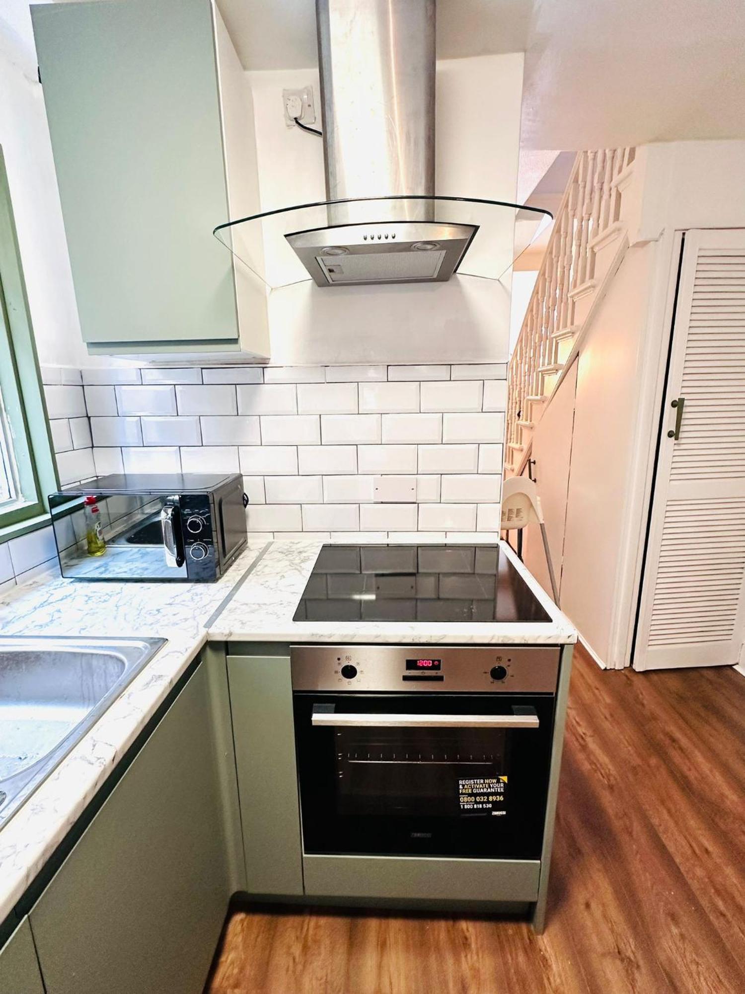 Charming, Renovated Residence In Willesden Green Лондон Экстерьер фото